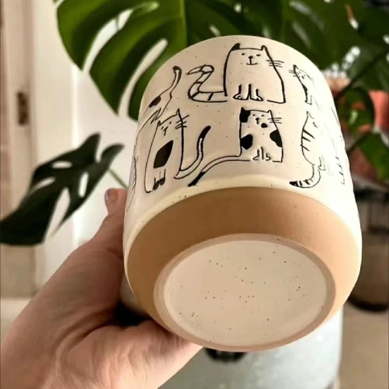 Kreativer handbemalter Keramikbecher mit Katzenmotiv